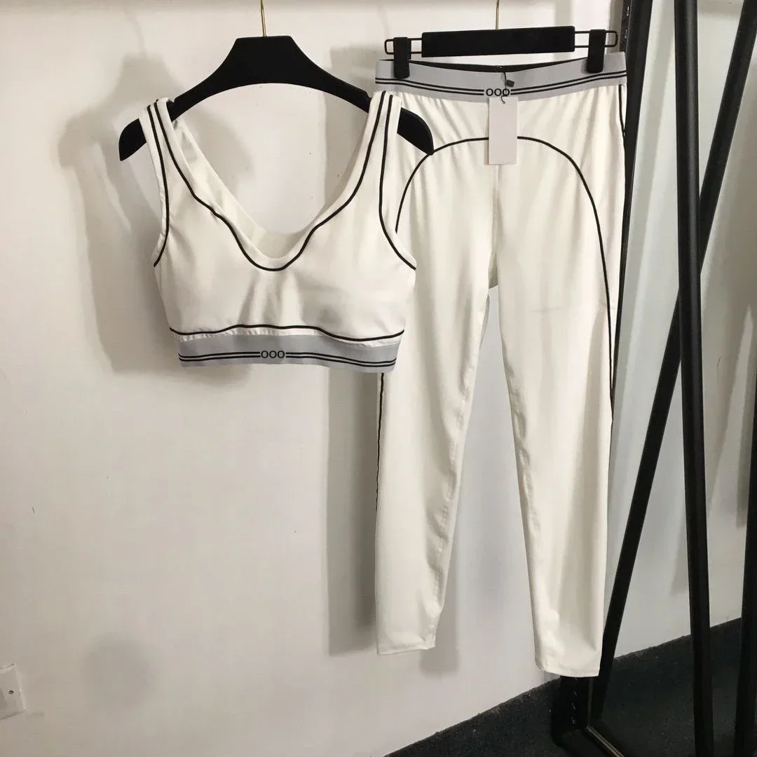 Completo Sportivo Due Pezzi: T - Pilates Yoga Top recensione e prezzo